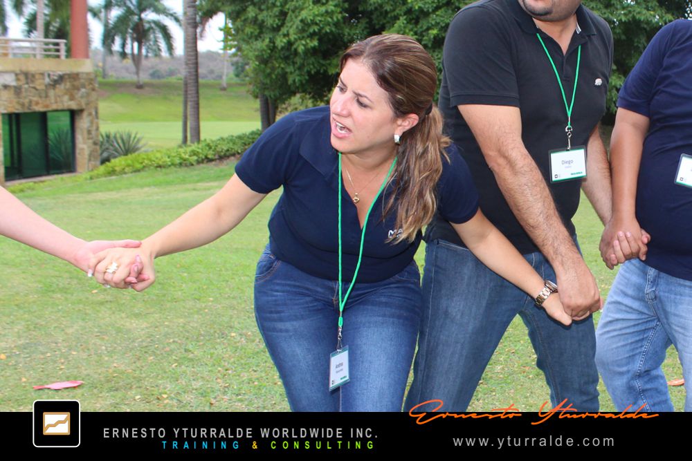 Team Building Bolivia | Taller de Trabajo en Equipo para Empresas